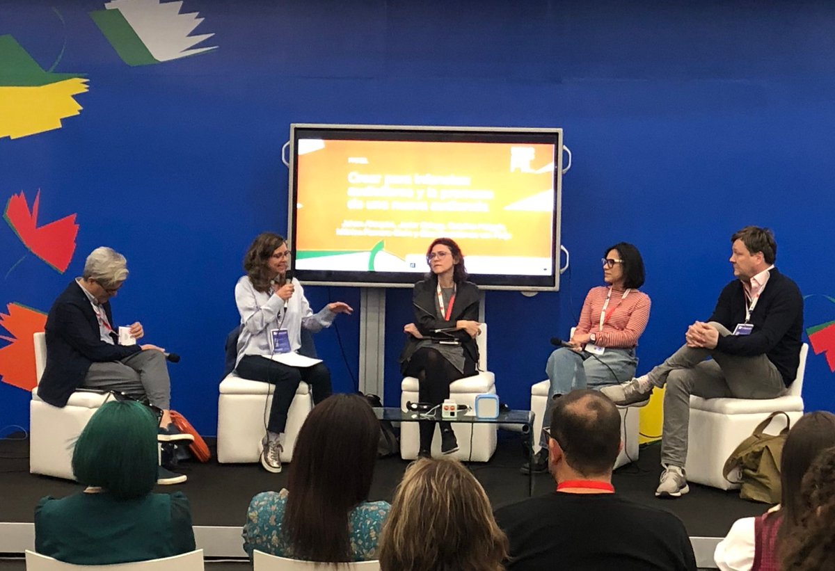 School & Library Spotlight tweet media