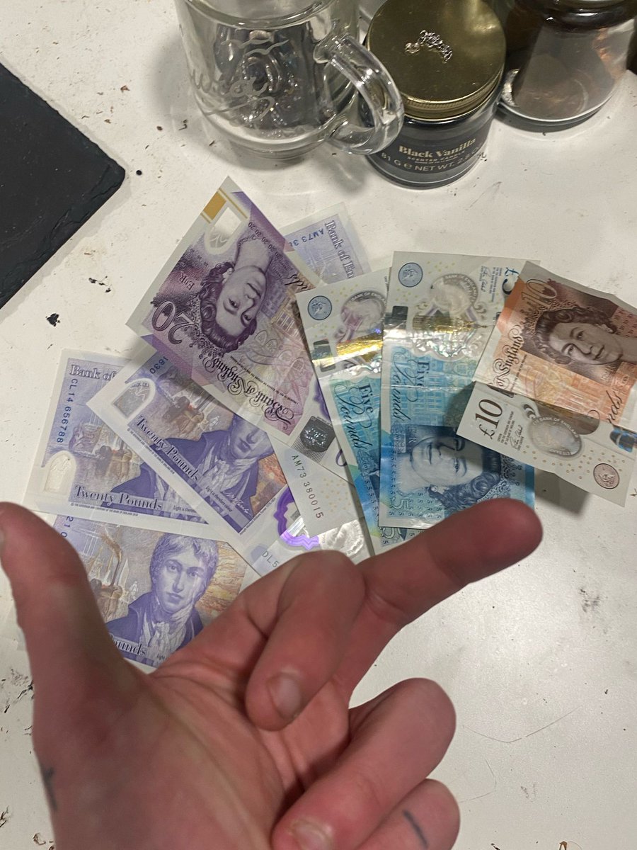 SWLadZ's tweet image. if ur wanting to be able to meet us, get that tribute done and we can get to business fags 😈
u wanting to serve our cocks or feet ? 

#content #meets #gay #cashmasters #masters #serve #obey #submit #paypigs #chav #scally