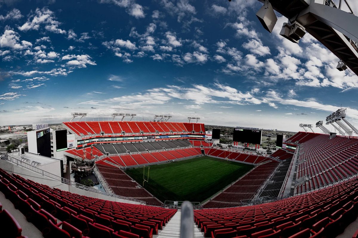 btschartsdailyc's tweet image. [NEWS] #BTS will become the first KPOP act in history to hold a concert at the Raymond James Stadium in Tampa, Florida! 🇺🇸

#BTSTour2026