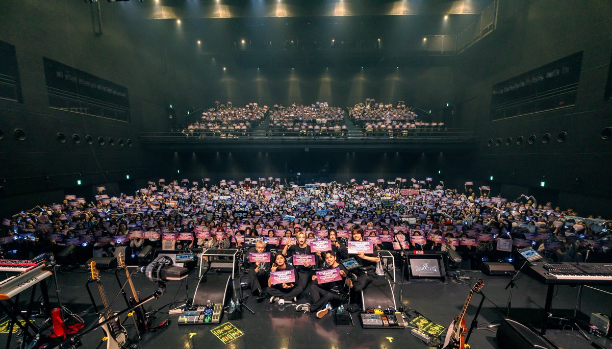 JYPE_JAPAN's tweet image. 𝑿𝒅𝒊𝒏𝒂𝒓𝒚 𝑯𝒆𝒓𝒐𝒆𝒔 𝑱𝒂𝒑𝒂𝒏 𝑺𝒑𝒆𝒄𝒊𝒂𝒍 𝑳𝒊𝒗𝒆 
&amp;lt;𝑻𝒉𝒆 𝑵𝒆𝒘 𝑿𝒄𝒆𝒏𝒆&amp;gt;

📓𝐘𝐎𝐊𝐎𝐇𝐀𝐌𝐀 𝐃𝐀𝐘-𝟏

横浜で初の単独公演!
今日もVillainsの大きな歓声のおかげで
本当に楽しかったです🥰
明日もたくさん一緒に歌って叫びましょう🗣️🤟

#XdinaryHeroes…