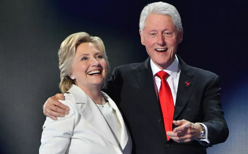 🚨 ÚLTIMA HORA 

Bill y Hillary Clinton se negaron a testificar en la investigación de la Cámara de Representantes sobre Jeffrey Epstein.