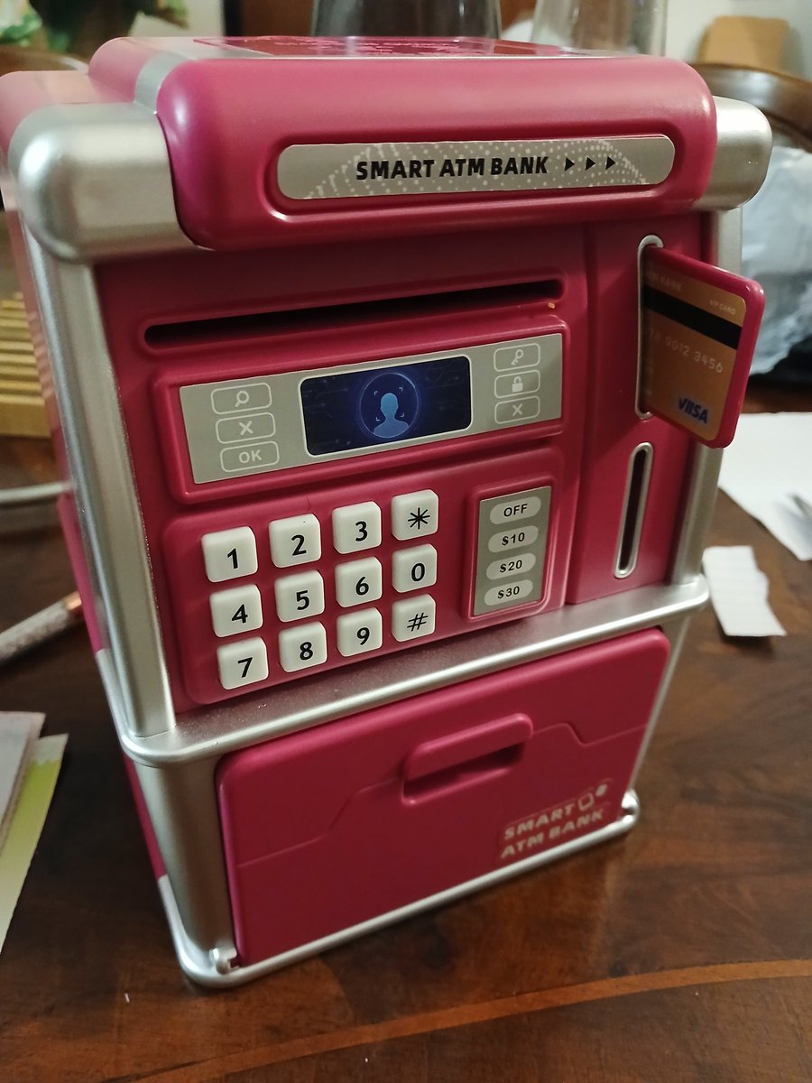 Ys05Fran's tweet photo. I have my own atm 😂 https://t.co/O1UUHEn95B