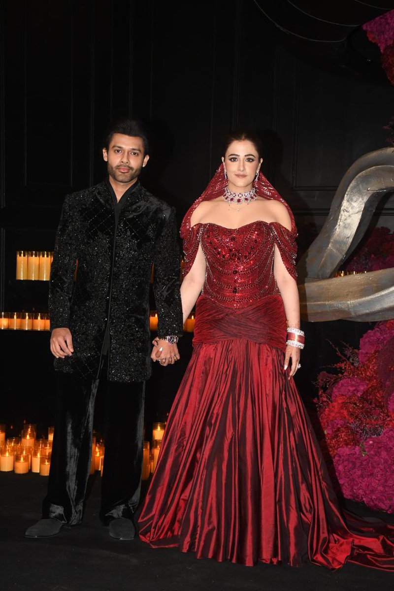 radiocityindia's tweet image. Nupur &amp;amp; Stebin wedding reception begins 😍
.
.
.
#NupurSanon #StebinBen #kritisanon #RadioCity