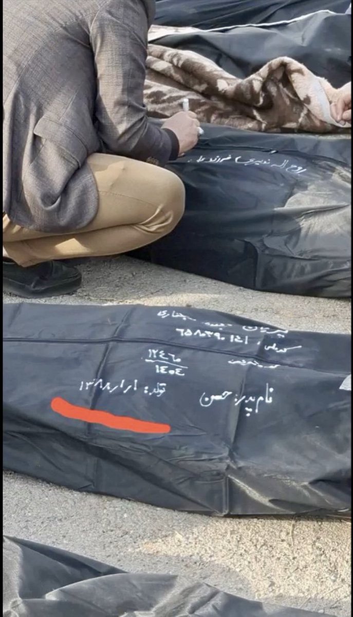 mysteryWN's tweet image. 🔴🇮🇷IRAN - #ULTIMAHORA
🚨🔥NOTICIAS DESDE DENTRO DE IRAN...

Como muchos sabéis, estoy en contacto con una pareja de iraníes que antes vivía en España y que ahora residen en un barrio de Teherán. Pues bien, me mandan este mensaje para que sepa la gente lo que esta sucediendo y,…