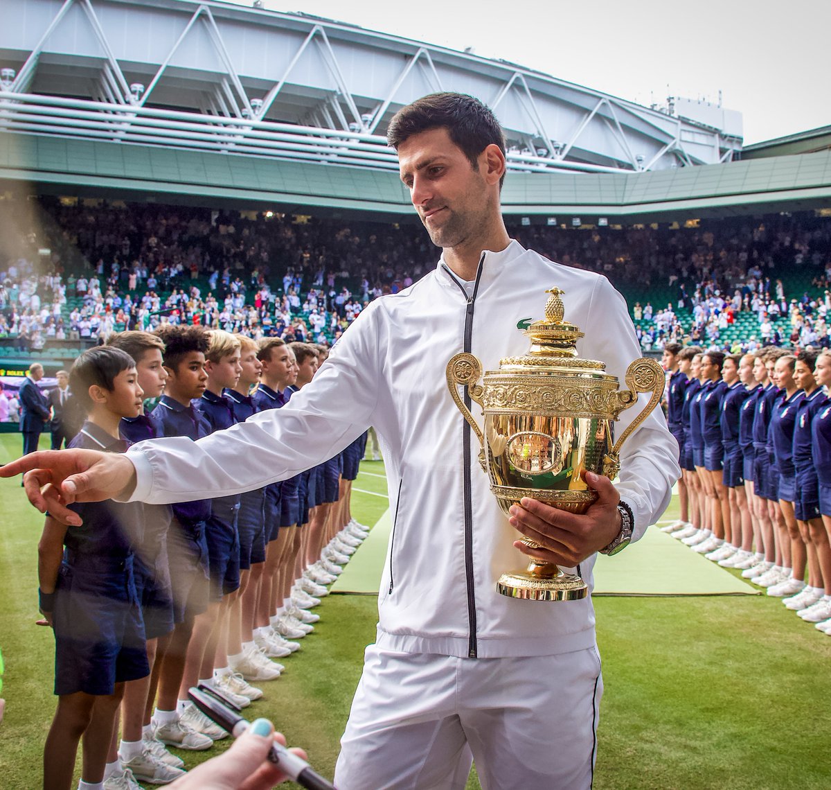 Longest winning streak on Wimbledon Centre Court history:

1. 🇷🇸Novak Djokovic - 45 matches
2. 🇨🇭Roger Federer - 32 matches

The King of Grass. 🌱👑