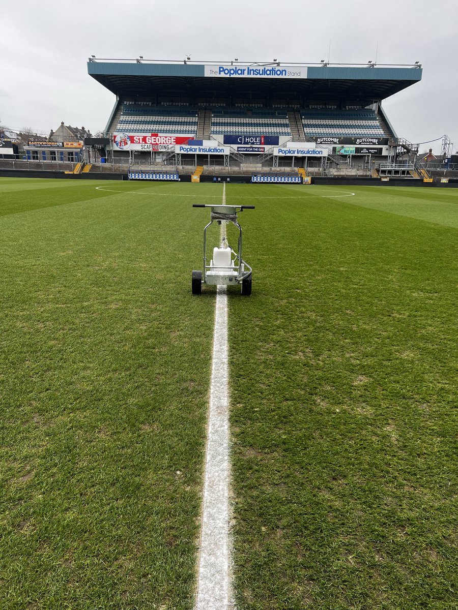 All set for tonight’s fixture <a href="/Official_BRFC/">Bristol Rovers</a> <a href="/Argyle/">Plymouth Argyle FC</a> 🌱 ⚽️ high intense areas very thin, not long till the summer ☀️