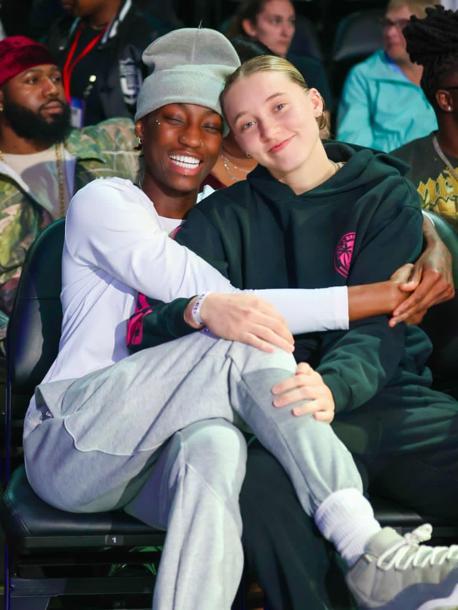 NinjaHuman2's tweet image. Saniya ocean Rivers and her ex.