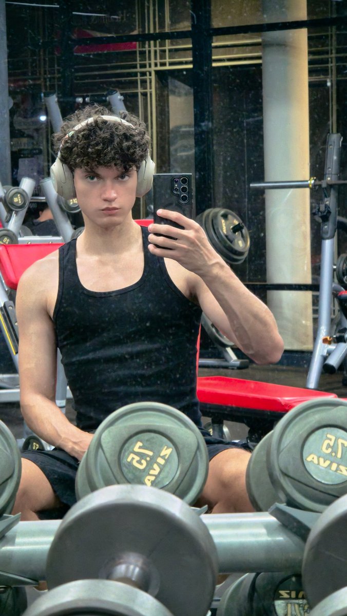 Curl Bryant 😎 tweet media