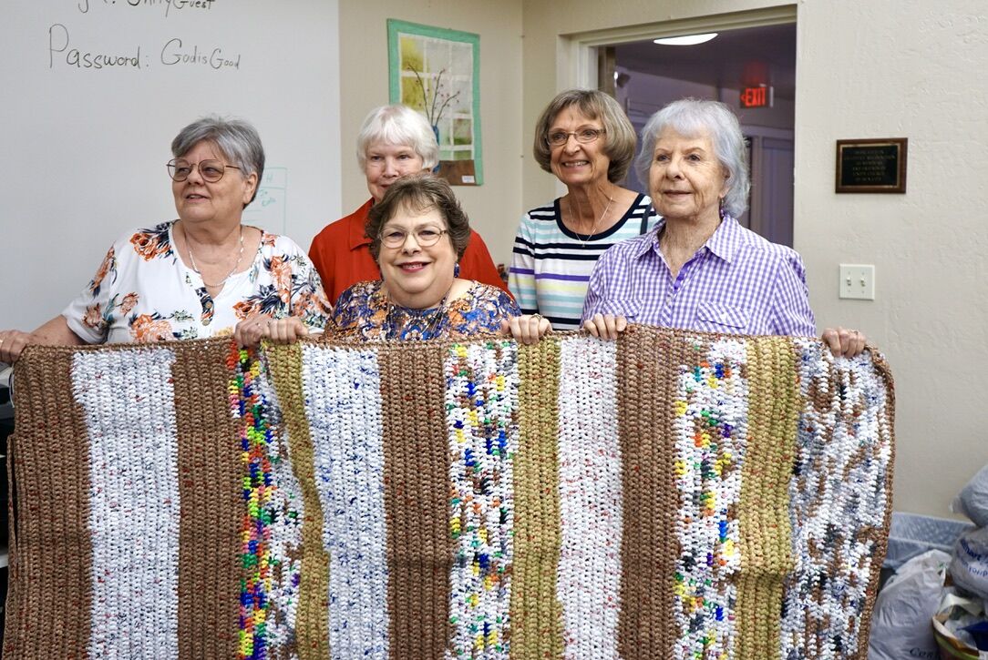 ArizonaDEQ's tweet photo. Meet the Caring Angels, a group of volunteers turning THOUSANDS of plastic bags into sleeping mats for homeless Valley vets 💕

ADEQ proudly honored them with a Voluntary Environmental Stewardship Award.
Know someone deserving? Nominate them ➡️ https://t.co/T70zzGXxex

#VESP https://t.co/4kdqWvnHZZ