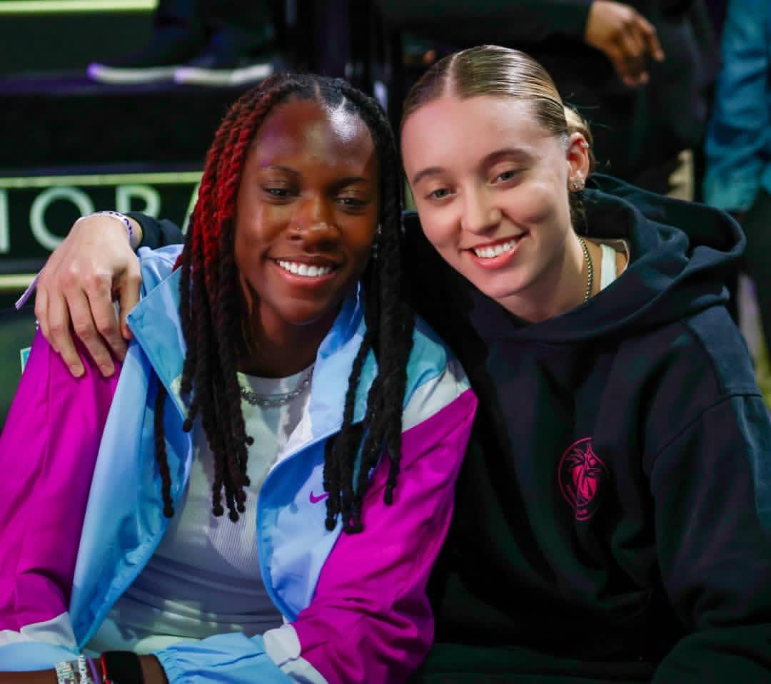 NinjaHuman2's tweet image. Rhyne and Barney.