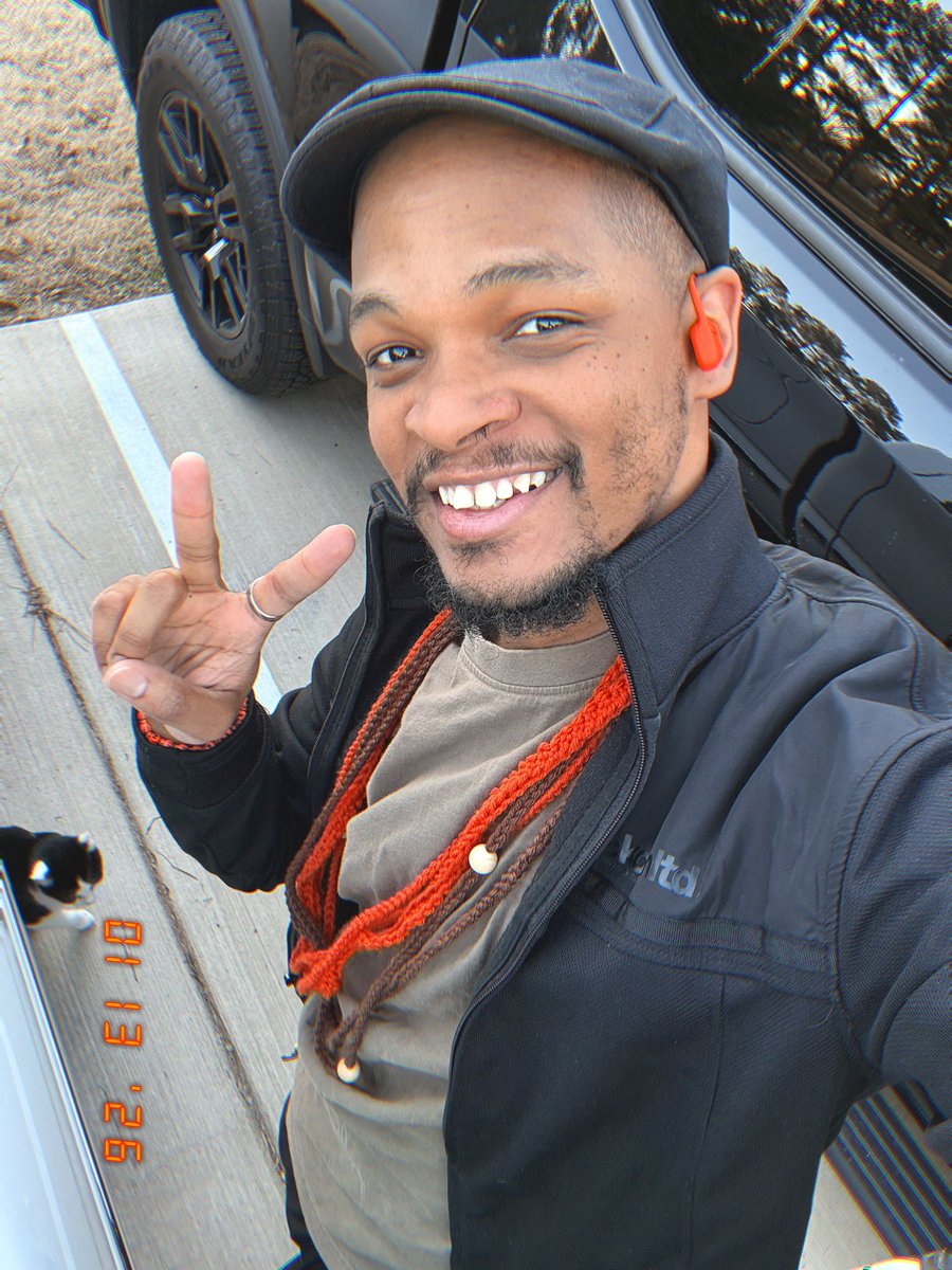 jsonlry's tweet image. Just because… &amp;lt;3