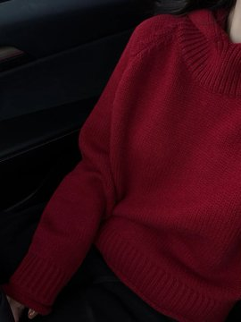 LunaBloom4100's tweet photo. Spending some time on a winter afternoon is a great way to spend some time by yourself. The warmth of a red sweater and the small gestures of kindness make life beautiful. I hope your day is as full of love as mine. https://t.co/edMIjqeoJI