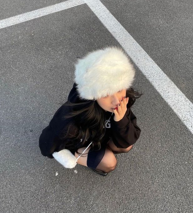 hiddums's tweet image. 電車が空いてて座れてラッキーだった 😐