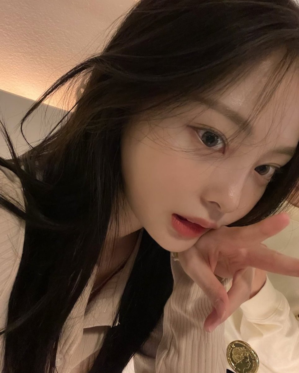 sie_sie's tweet image. 今日着た新しいシャツのサイズが大きすぎて一日中違和感があった 🥤