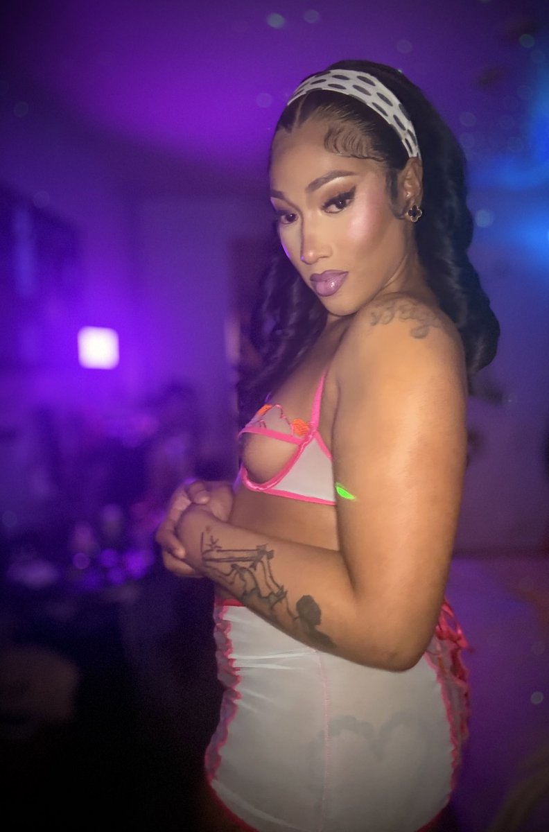 naebandxxx's tweet image. Tell Me That Shit Right Now 👀😋💯
#dmvfreaks