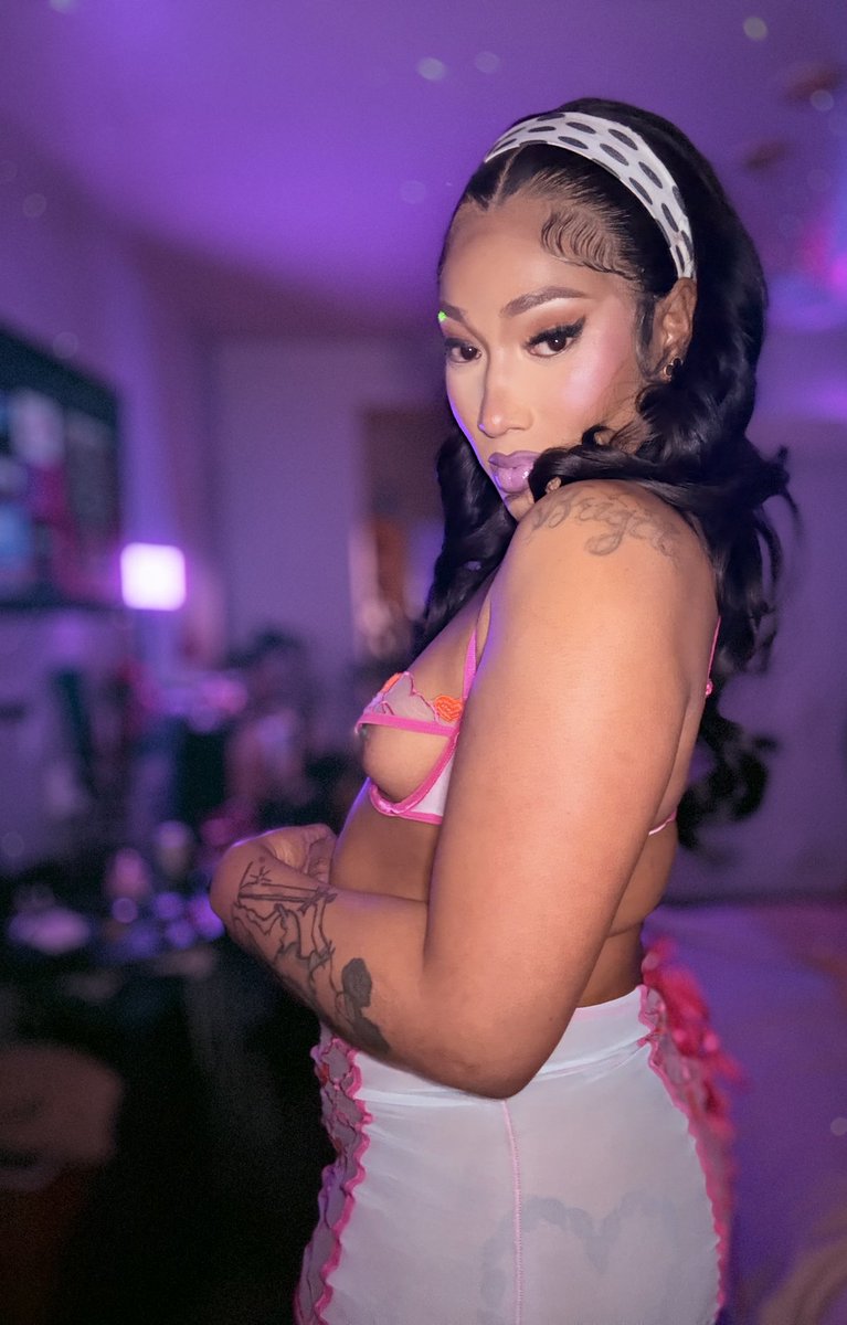 naebandxxx's tweet image. Tell Me That Shit Right Now 👀😋💯
#dmvfreaks