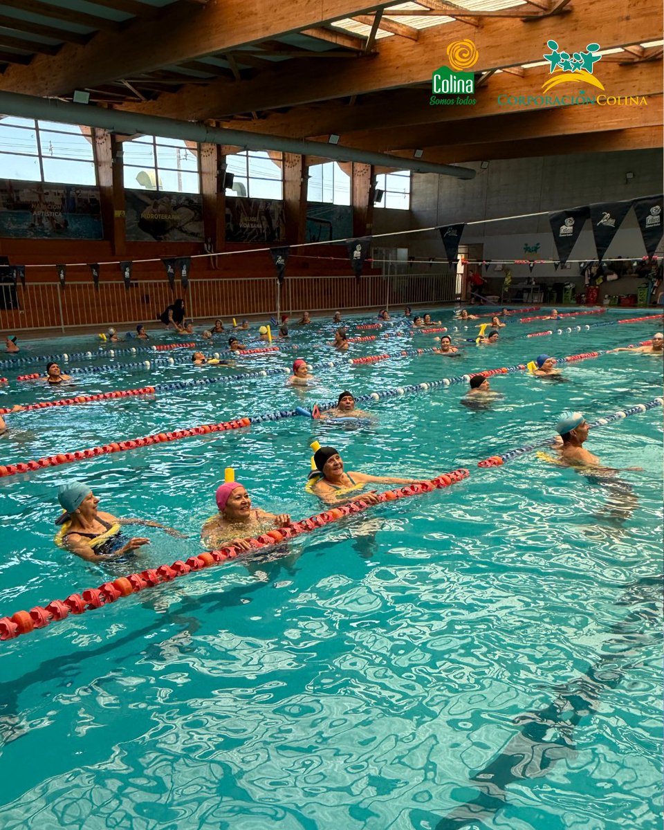 CorpColina's tweet image. 💦 La Piscina Temperada del SPA San Miguel fue escenario de una clase de Hidrofitness que reunió a más de 50 personas mayores del programa Más Adultos Mayores Autovalentes de Colina, promoviendo actividad física, bienestar y envejecimiento activo. #Loquehacemosmejoratuvida