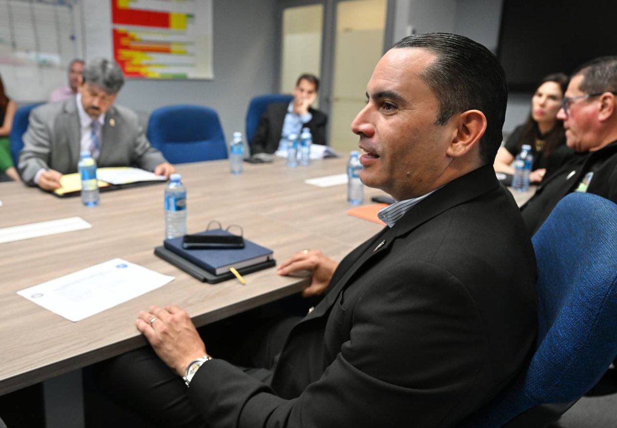 El secretario, Arturo Garffer, encabezó una mesa de trabajo con los comisionados de los negociados para iniciar el 2026 con una agenda de planificación y proyectos concretos, alineados a la política pública de la gobernadora <a href="/Jenniffer/">Jenniffer González</a> y enfocados en la seguridad de la gente.