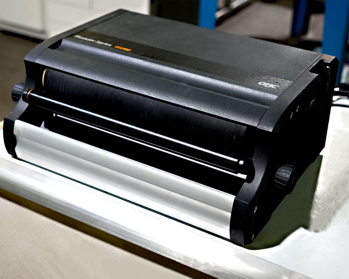 usedpresses's tweet image. ⚠️ GBC Modular Series CC2700 Available ⚠️

▶️ 1 in / 33mm / 265 sheets
▶️ Max Size: 12 in wide
▶️ Plastic Spiral coils
▶️ UL and CSA compliant

Visit 🇨🇦: ow.ly/U2Nl50XWs08 👈

Call ☎️ +1 (416) 752-4488 or email machines@printersparts.com 

#GBCModular #CoilBinding #Binding