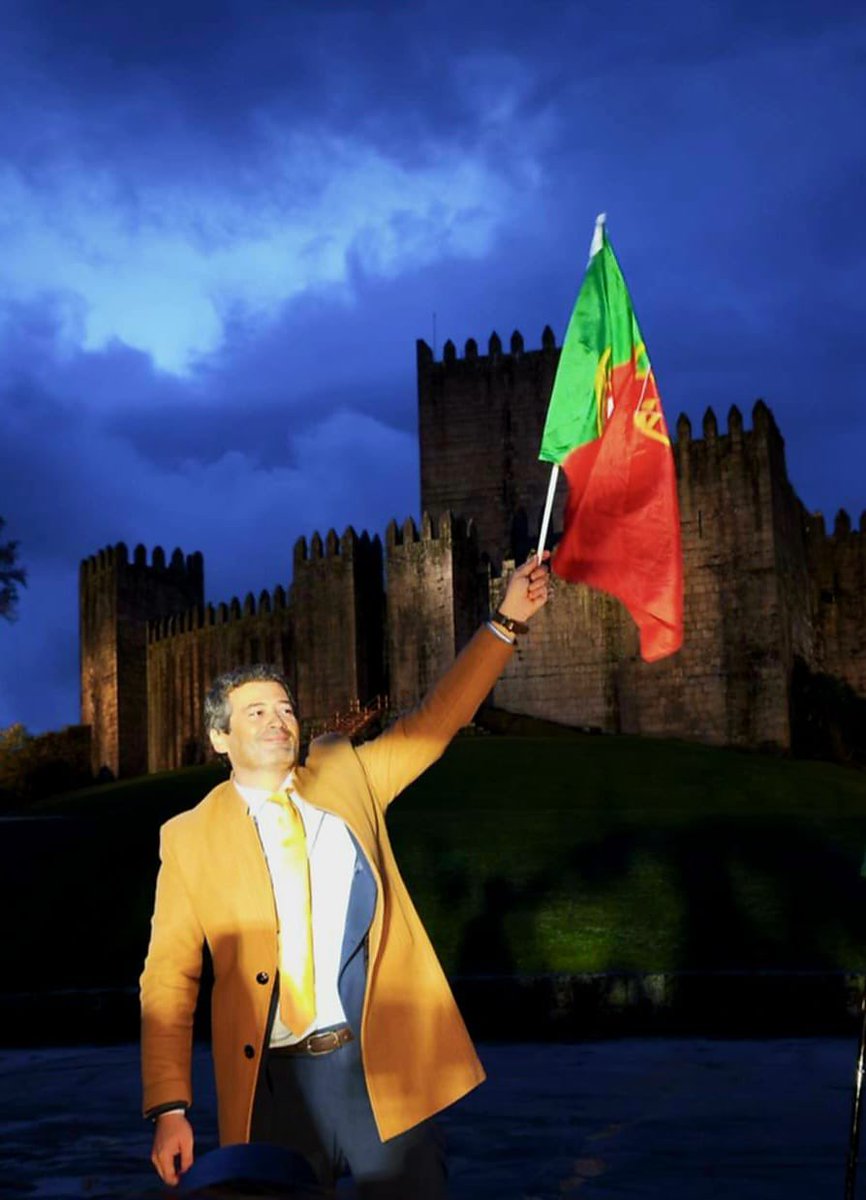 Guimarães, berço da nacionalidade. Vamos lá levantar este país!