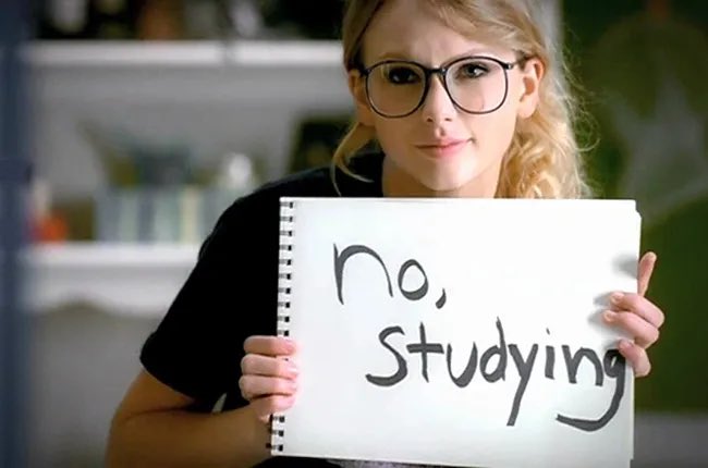 torturedfilm's tweet image. GUS AND JANUARY DOING THIS IN EVERY OTHER CHAPTER MAKES ME GIGGLE SO BAD LIKE THERES SO MANY LAYERS TO THIS