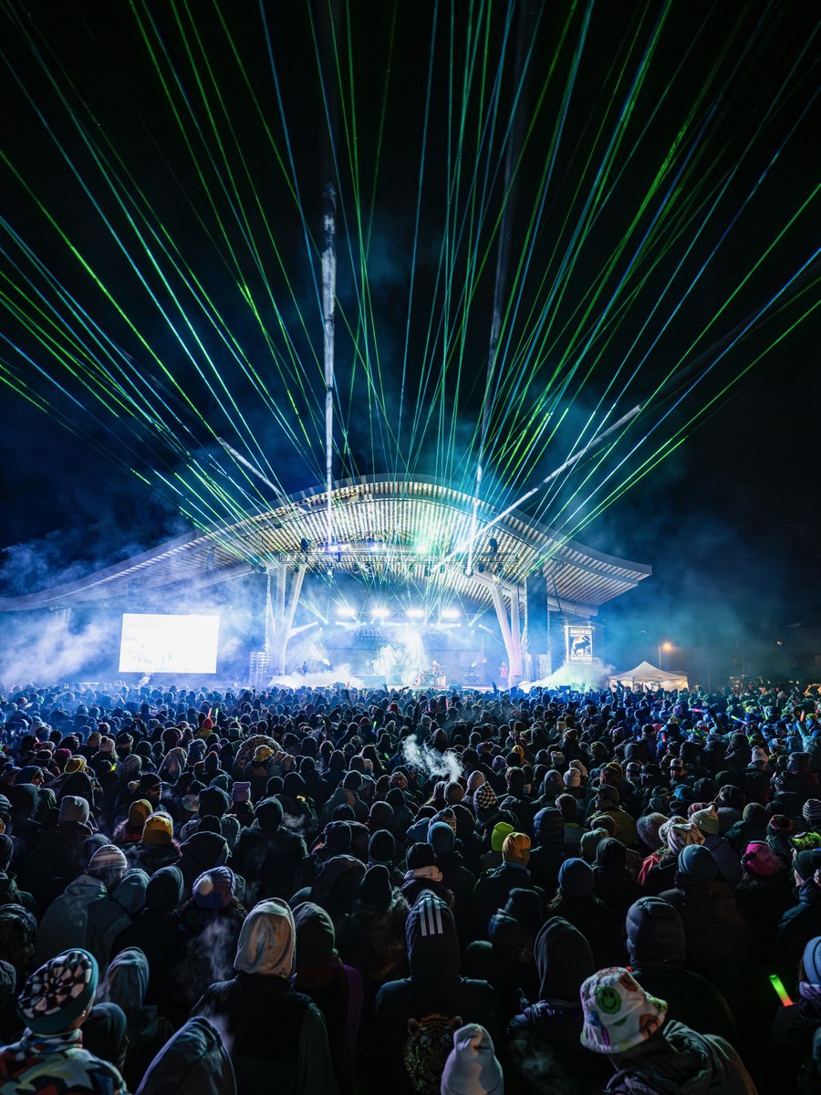 BIG GIGANTIC tweet media