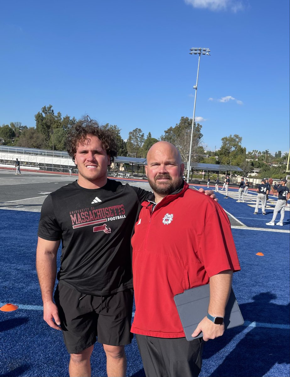 Had a great time on the field with Fresno State‼️ Thank you <a href="/CoachGigli/">Jordan Gigli</a> <a href="/FresnoStateFB/">Fresno State Football</a> 
<a href="/coachcurtis42/">MCRECRUITS.COM</a> <a href="/dlinevids1/">DLineVids</a> <a href="/BlakeHehl/">Blake Hehl</a>