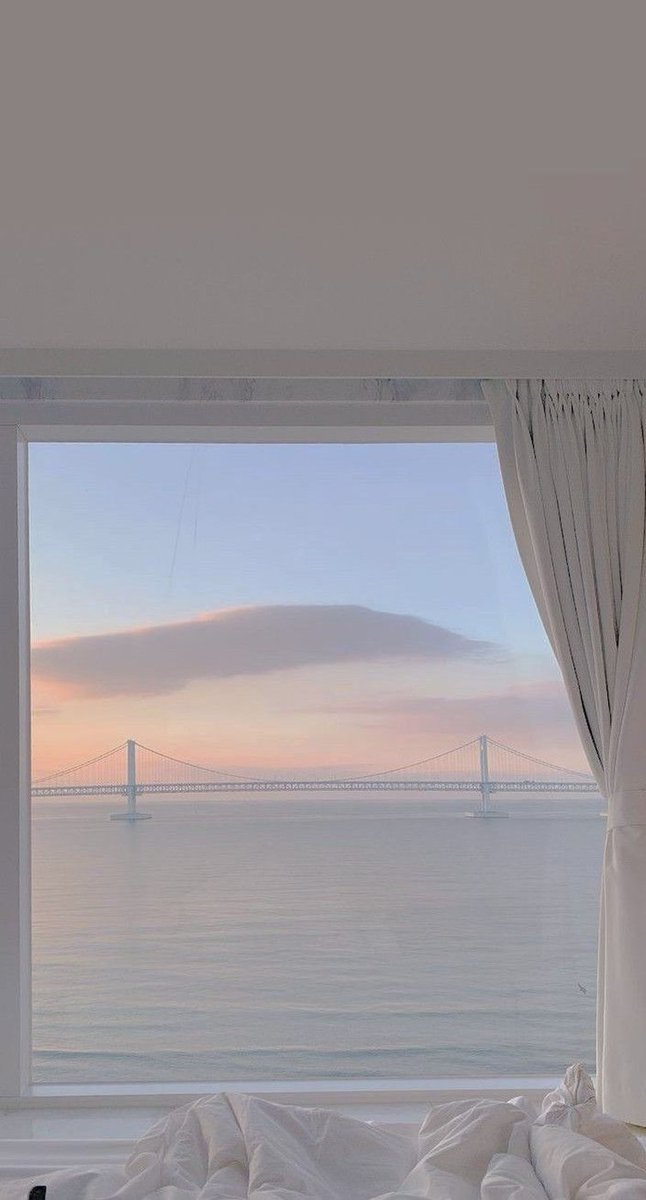 wikula10's tweet image. お腹すいたけど冷蔵庫に何もない
買い物行くの面倒 😎