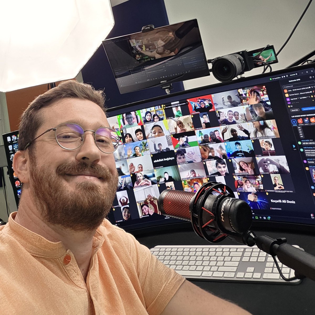 Çocuklarla, "Oyunların Tehlikeli Yüzü ve Boykot" eğitimimizin 10. dersini az önce tamamladık.

Çocuklarla her ortamda buluşuruz😎