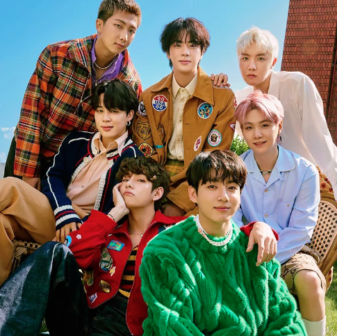 AboutMusicYT's tweet image. BTS has generated over 1.8 MILLION posts on Twitter following their world tour announcement.