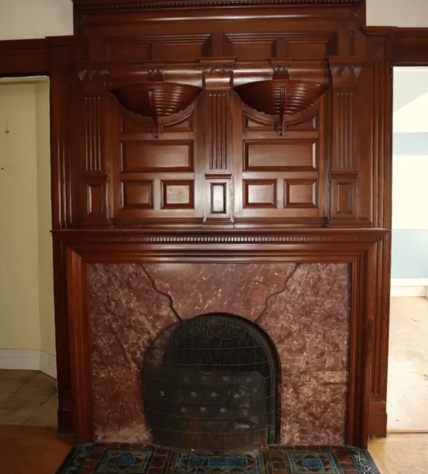 oldhouseunder50's tweet image. $190,000
#NewYork #Italianate boasting two #fireplaces, hardwood floors, exquisite custom molding, and charming character throughout. . oldhousesunder50k.com/c-1860-new-yor…