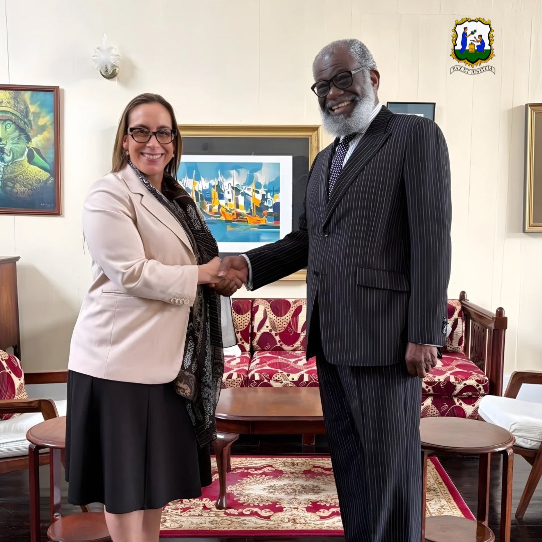 mofa_svg's tweet photo. High Commissioner of Canada to Saint Vincent and the Grenadines paid a courtesy call. 

Read more: https://t.co/H8eBTHz5bT https://t.co/rtKXjjIKj8