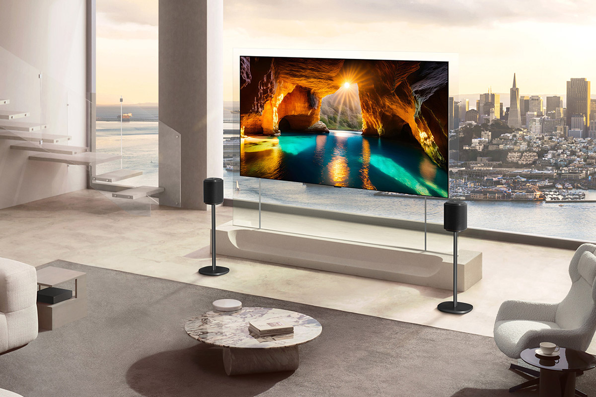 GuysGab's tweet image. LG's Wallpaper TV returns, this time with a 9mm thin screen, zero wires, and maximum performance! guysgab.com/lg-wallpaper-t…