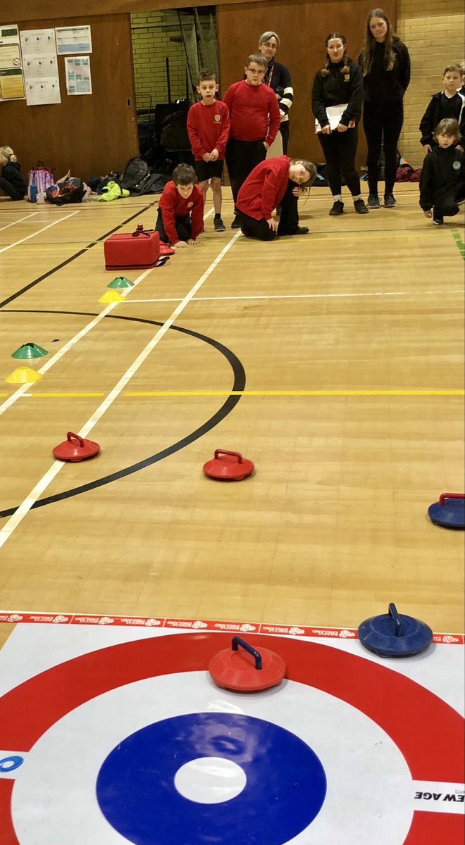 Love our Forest of Dean New Age Kurling event at Newent School.  Had some top leaders from the School to support us along with Jeanette &amp; Table Cricket. Thanks Charlotte &amp; the PE team. <a href="/newentschool/">Newent School</a> <a href="/GlosCricketFdn/">Gloucestershire Cricket Foundation</a> <a href="/YourSchoolGames/">School Games</a>