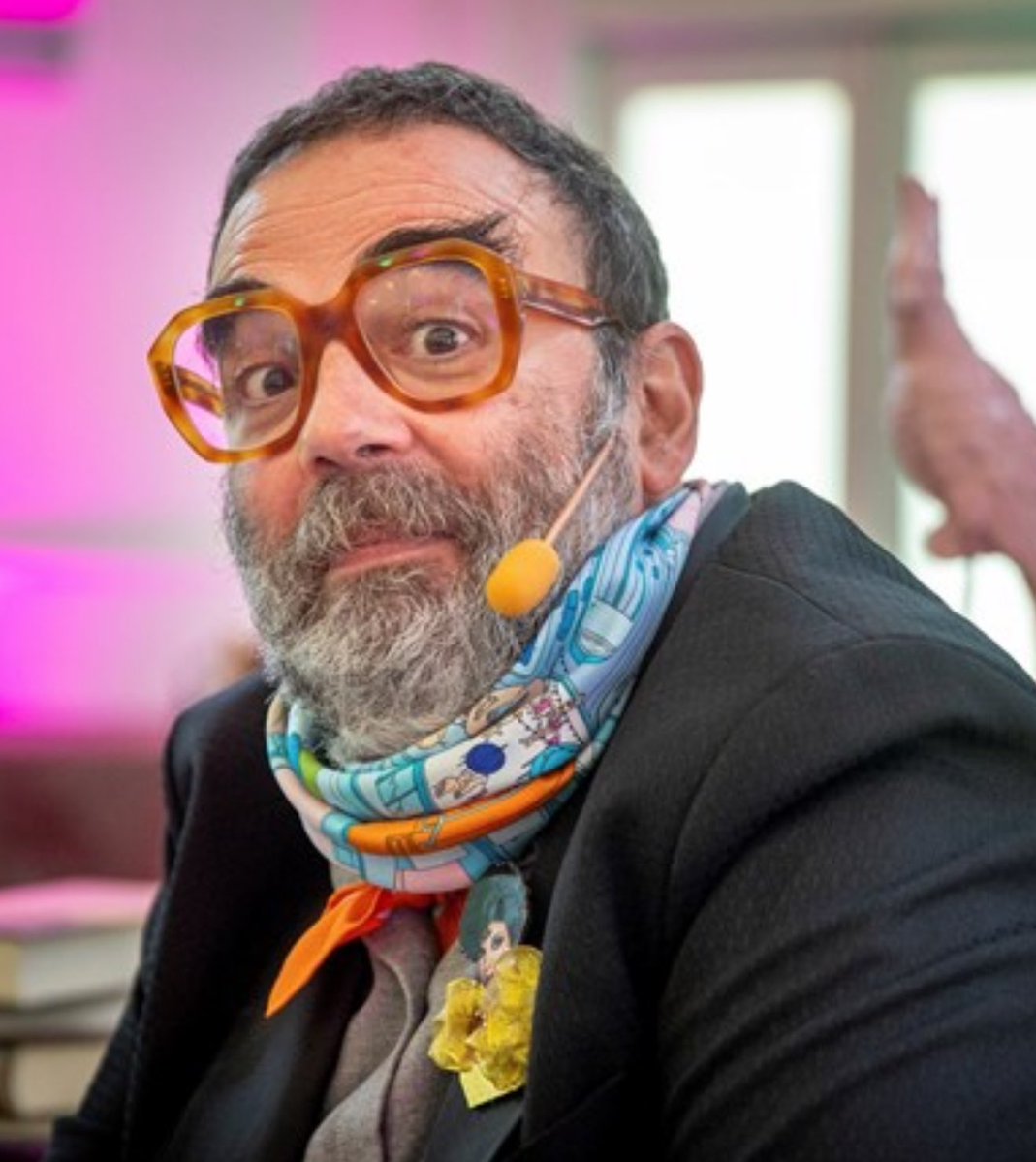 SrLiberal's tweet image. No se llama Julio Iglesias, ni es de derechas, se llama Roberto Enríquez Higueras, alias “Bob Pop”, referente mediático de la izquierda progre, reconoció públicamente haber abusado sexualmente de jóvenes drogados en saunas. 

Pues el próximo sábado presentará su candidatura para…