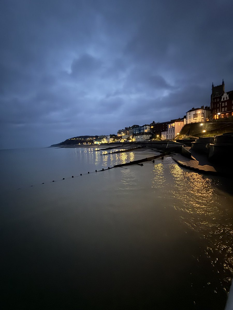 Cromer Getaway tweet media