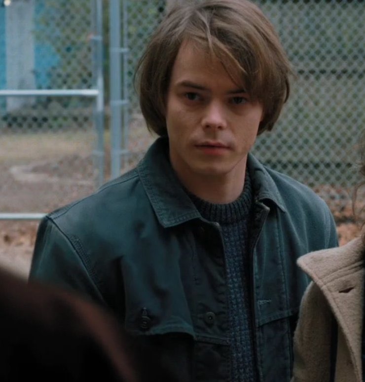 byerscentric's tweet image. oh jonathan byers side part, i still mourn you everyday 💔