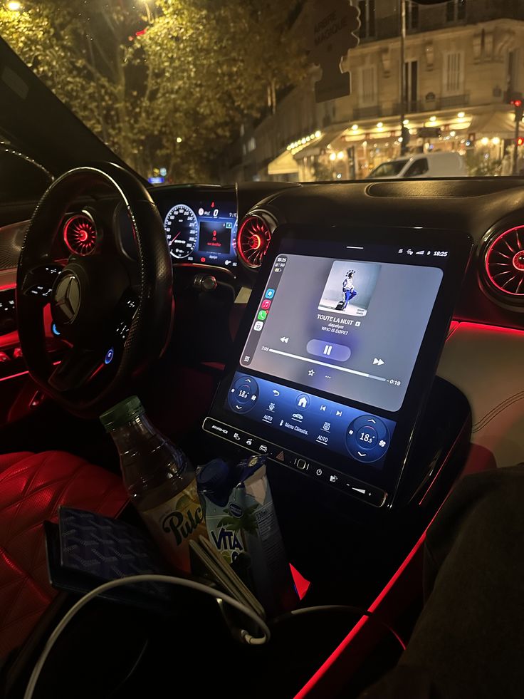 Good night fam❤️🫶..... 

Can I get a good night back? 

Been rocking with <a href="/rainbowdotme/">Rainbow</a> daily and it just keeps delivering 🌈

From clean swaps to smooth predictions and even perp trading everything runs seamlessly. No clutter, no stress, just straight-up functionality.