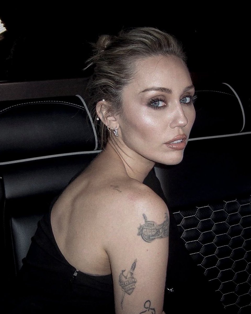 MileyNation13's tweet image. Miley Cyrus, Tumblr 2026.