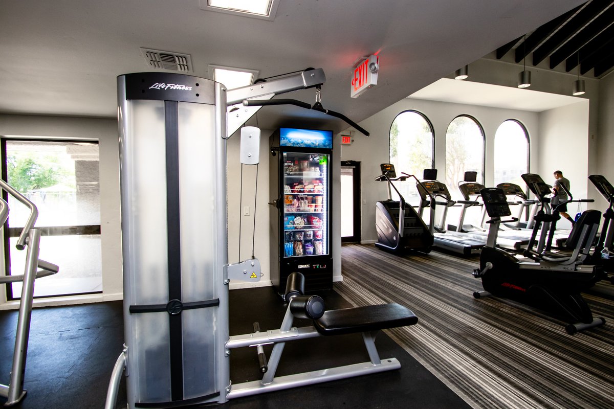 nextblockvend's tweet photo. Looking for the ultimate modern amenity to set your property apart? 🏨✨

In Tucson’s luxury apartments, convenience is key. Next Block Vending provides residents with 24/7 access to fresh snacks and drinks, payable via Bitcoin Lightning Network. It’s the high-tech, cashless experience today's tech-savvy tenants demand.

Give your residents a reason to stay. 🍊⚡️ #TucsonRealEstate #ApartmentAmenities #SmartVending