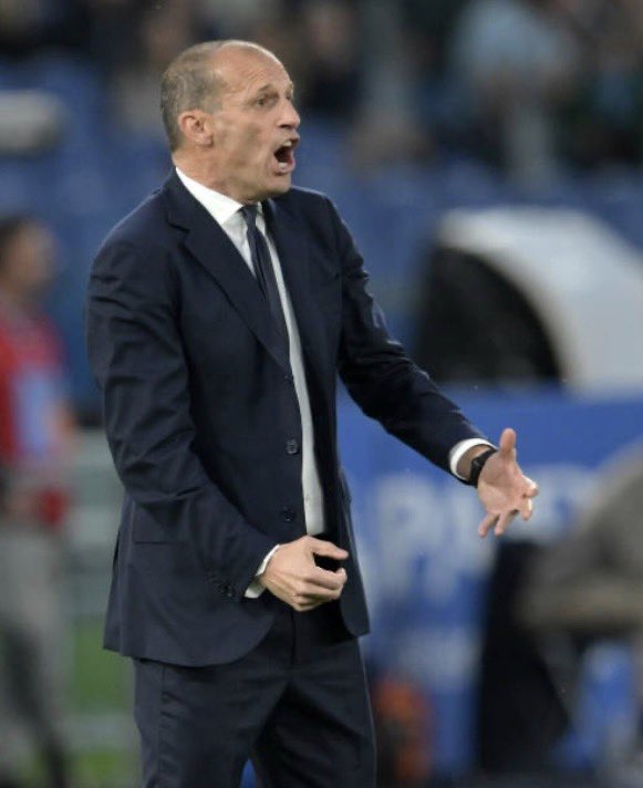 MilanCentel's tweet photo. 🚨🔴⚫️ | BREAKING

If AC Milan do not win away against Como, Milan will reportedly “discuss” sacking Massimiliano Allegri and appointing former Real Madrid manager Xabi Alonso as new coach.

Milan’s management are “disappointed” with Allegri’s results against weaker teams. https://t.co/skVwLjlubY
