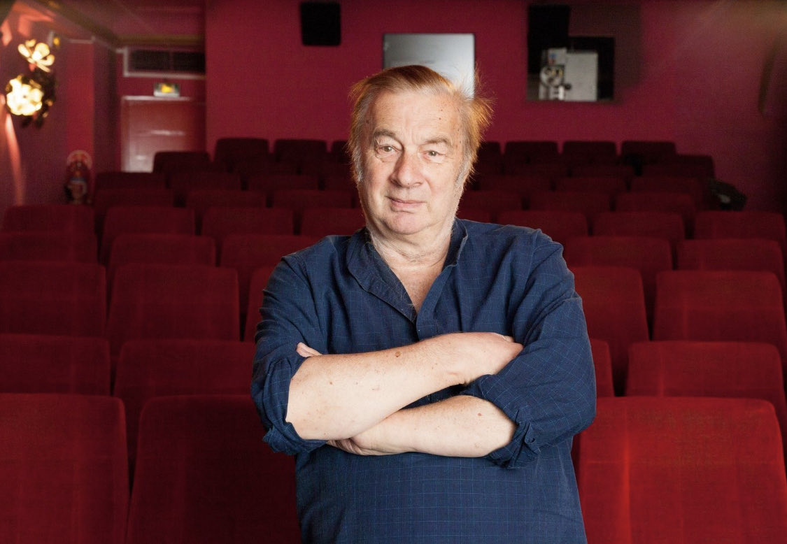 FSFdistribution's tweet image. Jean-Max Causse nous a quittés. Figure légendaire de la cinéphilie française, chaleureux et passionné, il a été un partenaire de longue date et nous a transmis, avec générosité, son amour du cinéma. Pensées à sa famille et l’équipe de la Filmothèque du Quartier Latin. 🖤