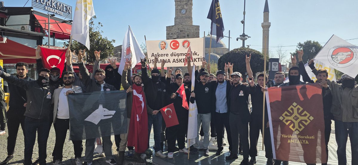HareketYorukeli's tweet photo. TDB YALNIZ DEĞİLDİR ! https://t.co/4q8Eq5gDnt