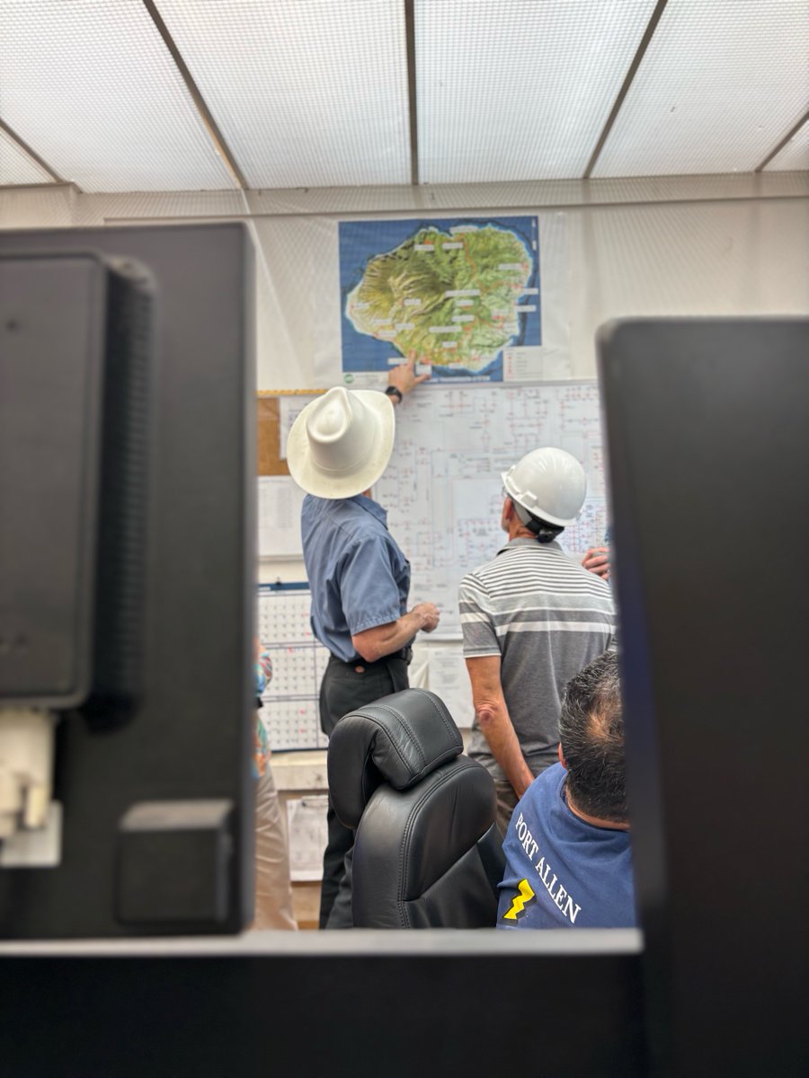 NatLabRockies's tweet image. When the grid operators of Kauai Island identified an unusual electric oscillation, it led to a project with NLR that struck at something deeper: New physics of the power grid. 
Read on, bit.ly/4q9A1Gb