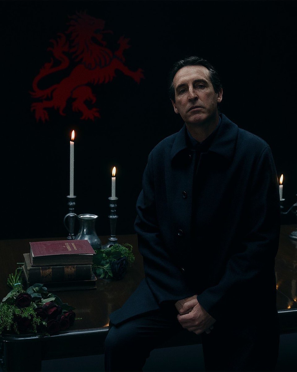 Unai Emery casually dropped the coldest manager photo of all time in 2025. 

#AVFC