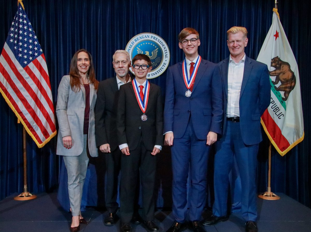 Chickanic tweet media