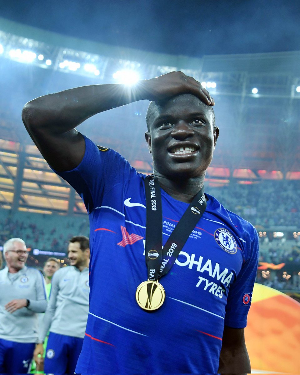 Eski yönetim karar verene dek ağaçlar dört mevsimi yaşardı.
Şimdi ise anlatmaya gerek yok görüyorsunuz☺️