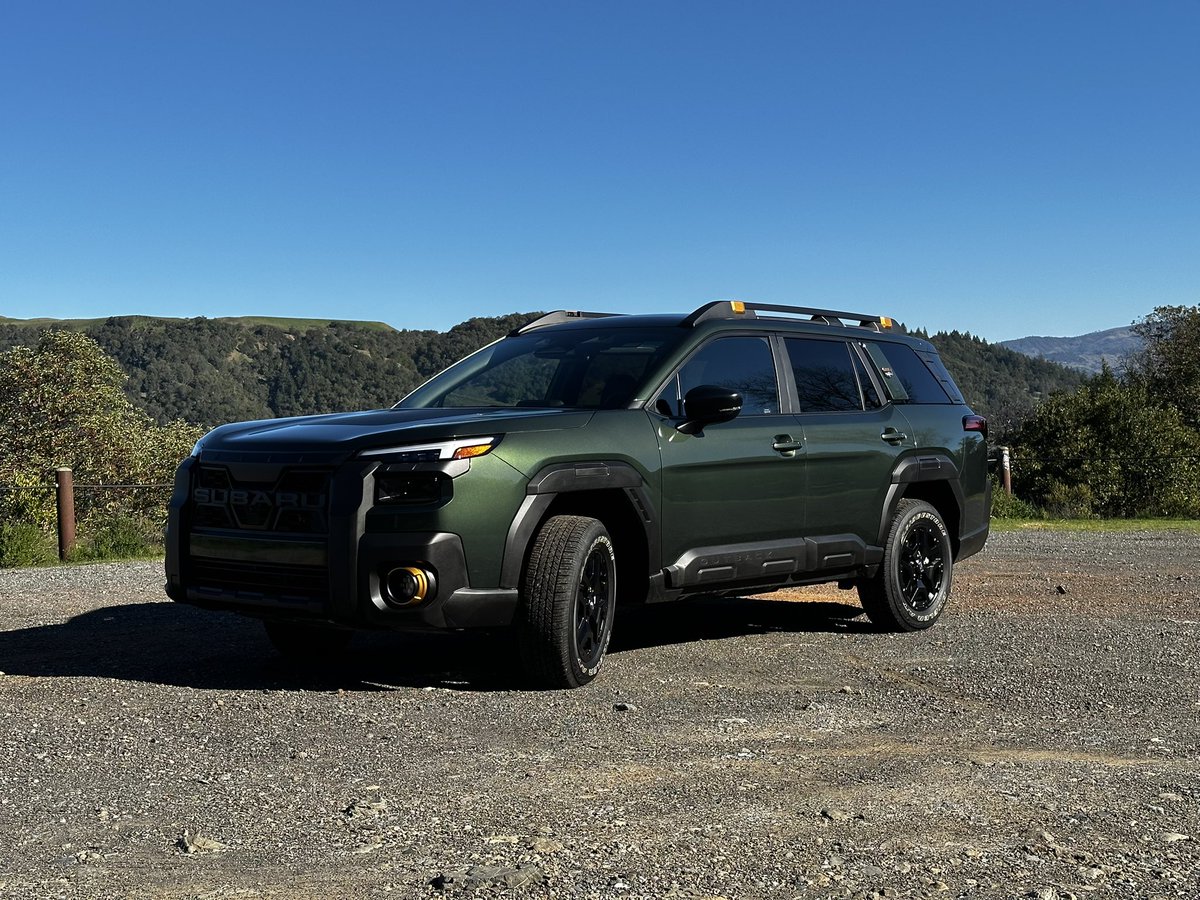 Motor1com's tweet image. We uhhhhh uh we uh were uhhhh we uh uh we out here