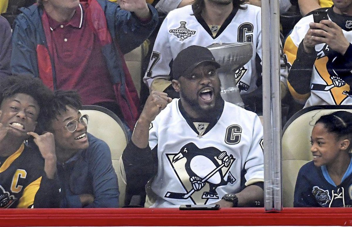 steelgatorcatie's tweet image. We can say a lot of things about his time here but I’m forever grateful for Coach Tomlin. What a historic run. Thanks for the mems, and everything you did for our city Coach T🖤💛