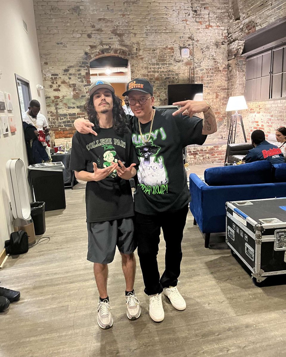 OnThinIce tweet media